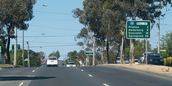 Image of a sign on a Metropolitan Route